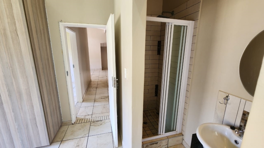 To Let 3 Bedroom Property for Rent in Waterval East North West